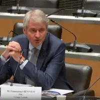 Emmanuel Besnier, PDG de Lactalis, devant trois députés de la commission d'enquête sur la perte de souveraineté alimentaire, le 6 juin 2024