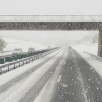 autoroute sous la neige