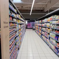 rayon vide d'un supermarché leclerc