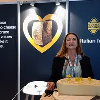 stand du grana padano sur un salon