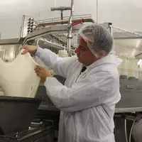 fabrication de mozzarella en usine