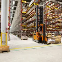 centre logistique Valtra Réussir machinisme