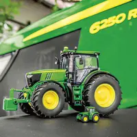 Miniature John Deere 6250R