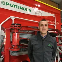 François Helfter responsable marketing Pöttinger France Réussir Machinisme
