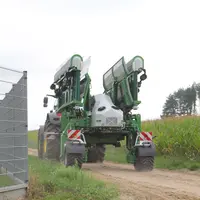 Andaineur à tapis Samasz Falco en position transport (vue arrière)