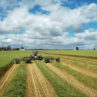 Destiné aux exploitations pratiquant le CTF (controlled traffic farming), ce système n'est pas proposé en France.