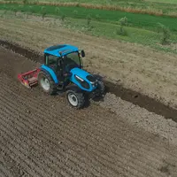Tracteur Landini série 4 avec herse rotative
