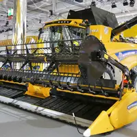 Moissonneuse-batteuse CX New Holland Réussir Machinisme
