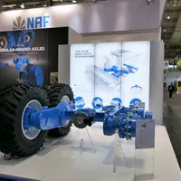 Moissonneuse-batteuse six roues NAF Réussir Machinisme