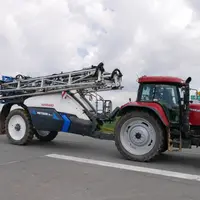 Pulvérisateur sur la route