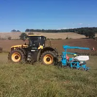 JCB, Trimble et Arvalis ont réalisé des tests sur l'autoguidage RTK sur chaque essieu directeur.