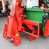 Le godet D10MELTC de DLAND reprend le fourrage dans des boudins jusqu'à 2 m de large. © D. Laisney