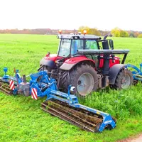 Les rouleaux hacheurs se révèlent plus légers que ceux agissant par écrasement, si bien que les variantes portées peuvent atteindre 9 mètres de largeu