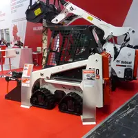 Le Bobcat S70 Quad Track reçoit quatre petites chenilles. © D. Laisney