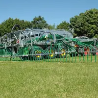 Les rampes à pendillards garantissent le meilleur débit de chantier. © Joskin