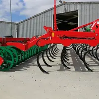 Fabriqués par Agro-Masz, les vibro-déchaumeurs APS sont disponibles en versions portées fixes et repliables et les modèles vibro en versions portées e