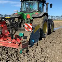 La prise de force arrière de la machine à bêcher Imants développe au maximum 105 chevaux. © Imants