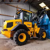 La chargeuse JCB 413S atteint désormais 150 chevaux.  © JCB