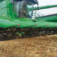 Le rouleau mulcheur Devastator de Yetter s’adapte sur des cueilleurs de 50 à 75 cm d'écartement © Yetter