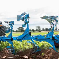La sécurité non-stop hydraulique OptiStone des charrue Lemken offre  un dégagement de 37 cm vers le haut et de 20 cm à droite ou à gauche. © Lemken