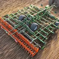 Le déchaumeur Cobra d'Amazone se compose de six rangées de dents.