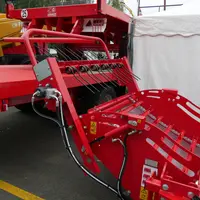 Le système de paillage de la dérouleuse Twin-Pic de Silofarmer demande une alimentation hydraulique à double effet pour son animation.