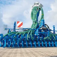 Le déchaumeur Heliodor de Lemken se complète d'un broyeur répartiteur Vogelsang.