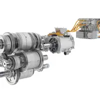 Des moteurs électriques remplacent les moteurs hydrauliques sur la transmission à variation continue John Deere eAutoPowr.