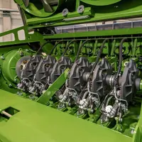 Les nouveaux noueurs à double nœud des Krone Big Pack sont adaptés aux densités de pressage élevées.