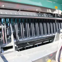 La remorque autochargeuse Jirès de Jeulin intègre un ameneur alternatif à 5 rangées de peignes.