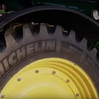 Le pneu Spraybib CFO de Michelin permet d'abaisser les pressions et d'augmenter les charges.