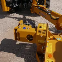Le broyeur d'accotement Alpego TL50 reçoit uniquement un boîtier d'entraînement en position extérieure.