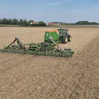 Deux jours suffisent au Citan pour ensemencer les terres récemment travaillées par le déchaumeur Kockerling.