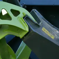 Le combiné de fauche Claas Disco 1010 propose deux positions de verrouillage. Une pour une repliage à la verticale, une pour un repliage vers le haut