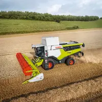 Claas propose deux modèles de moissonneuses-batteuses Lexion Montana, les 5500 et 7700.