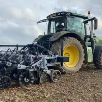 Latitude propose des strip-tillers du constructeur britannique Horizon Agriculture.