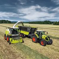 Claas dissocie la vitesse du pick-up et celle des rouleaux d’alimentation, afin de gagner en débit de chantier et en régularité de coupe.