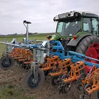 Le dispositif de guidage actif de l’outil par GPS RTK de Raven peut désormais être piloté par le système d’autoguidage d’un tracteur compatible Isobus
