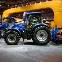 Le désherbeur électrique interrang AgXtend Zasso XPR nécessite une puissance de tracteur de 120 ch.