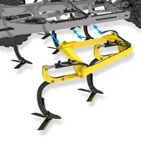 Des extensions boulonnées transforment le déchaumeur Fenix FO 6004 Profi de 6,70 m en Fenix FO 8004 Profi de 7,90 m.