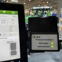 En cabine, un boîtier indique si la surpression et la filtration sont actives.