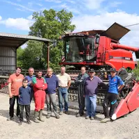 À la Cuma gersoise de l’Escut, 12 adhérents se partagent l’Axial-Flow 7230 (450 ch) pour récolter 600 ha avec la coupe à tapis de 9,15 m d’envergure.