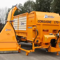 Remorque distributrice Corsaire de Bélair avec une ensileuse à fléaux