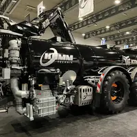 La tonne à lisier Kumm Technik KTR Titan dispose d'un pont moteur et peut recevoir des pneus de 900 mm de large et 2,05 m de diamètre.