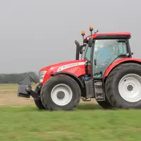 Tracteur McCormick X7.460 sur la route