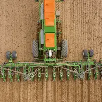 Le semoir Precea TCC d'Amazone sera prochainement décliné en interrangs de 45 et 50 cm.