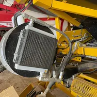 Le semoir Hybrid T4 intègre une turbine à entraînement hydraulique intégrant un refroidisseur.