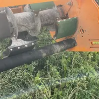 Le Tig'Air se compose de rabatteurs à patins qui viennent pincer et tirer sur les tiges d'adventices.