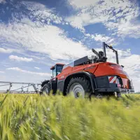 Acquise en 2018, la marque Artec devient un nom de gamme d'automoteurs de pulvérisation de Kuhn.