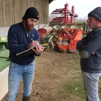 L'estimation des matériels par un professionnel lors de la cession d'une exploitation a pour but d'établir une base de discussion fiable entre le céda